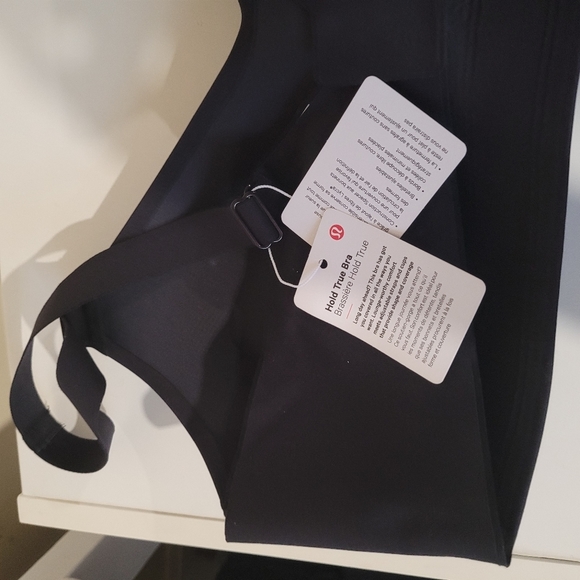 Nwt Lululemon Hold true bra - Picture 4 of 8